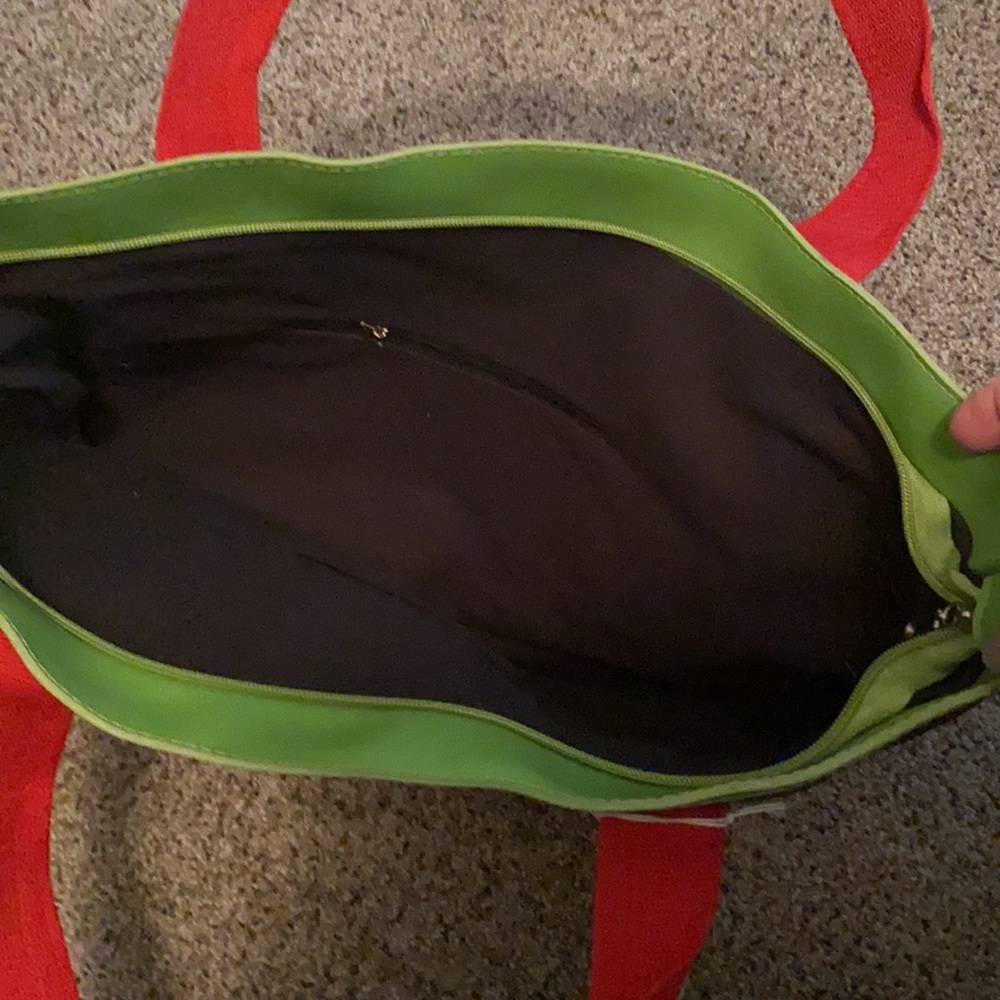 NWT bag - Picture 2 of 3